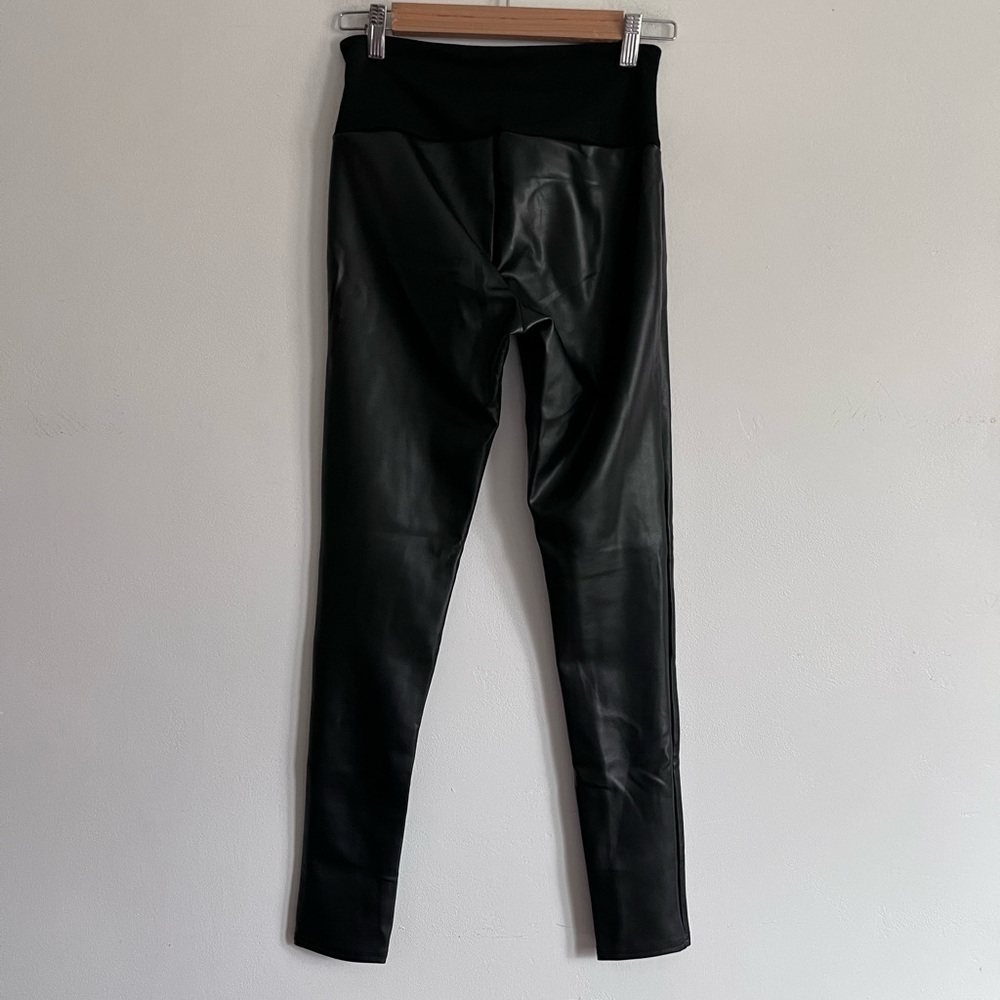 Assets by Spanx Faux Leather Leggings Size S Black Slimming - Picture 4 of 6